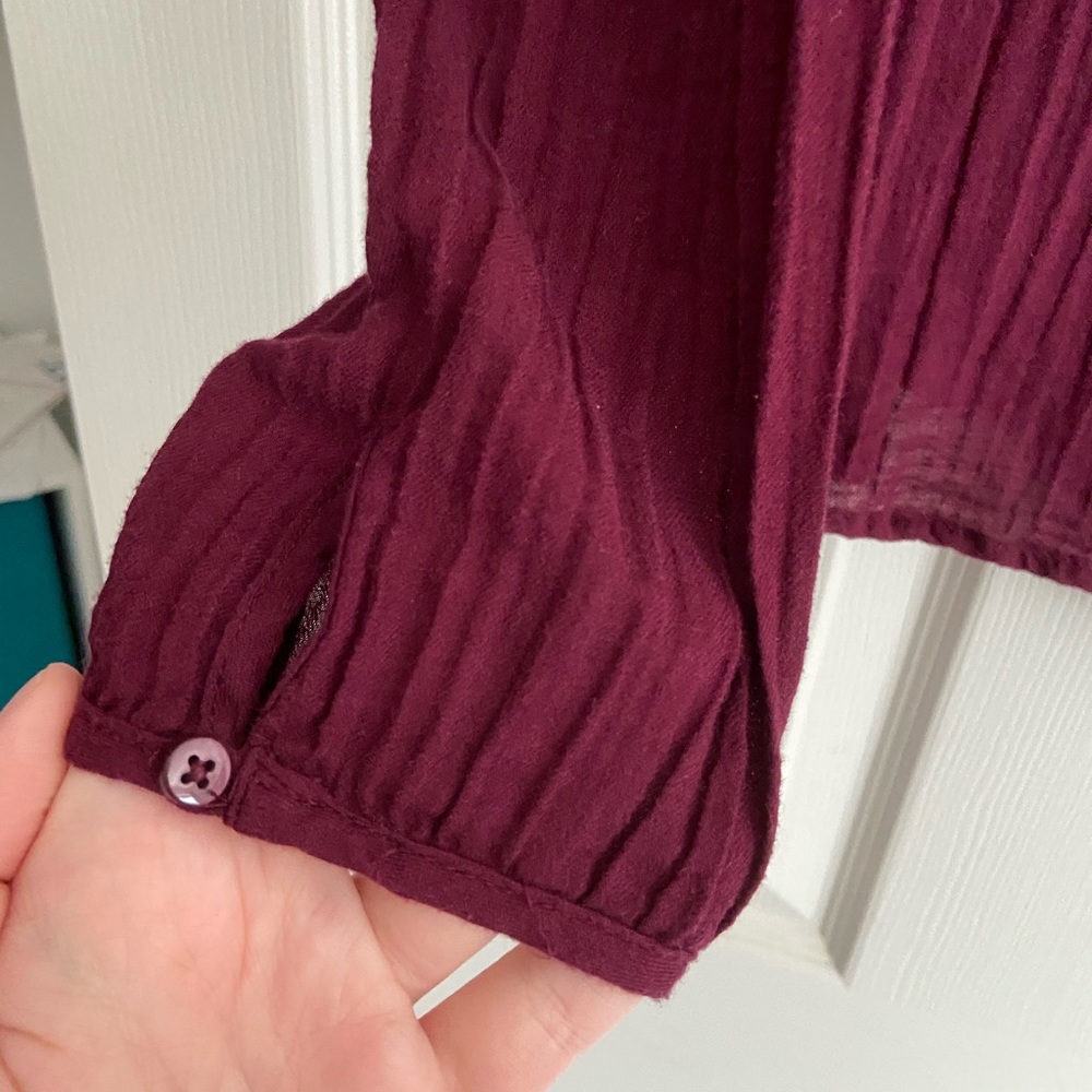 💟GAP blouse💟 - Picture 5 of 5